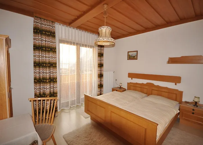 Kristall * توبليتز